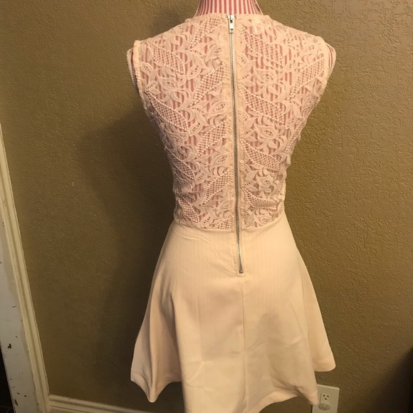 Nude floral dress - Picture 2 of 2